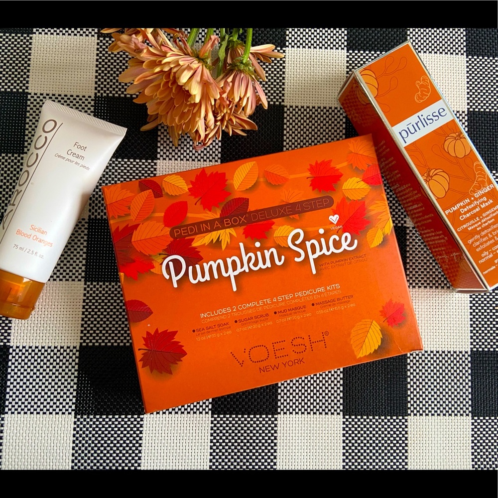 || Fall Beauty Bundle ||   Pedicure Set - Detox Charcoal Mask - Foot Cream